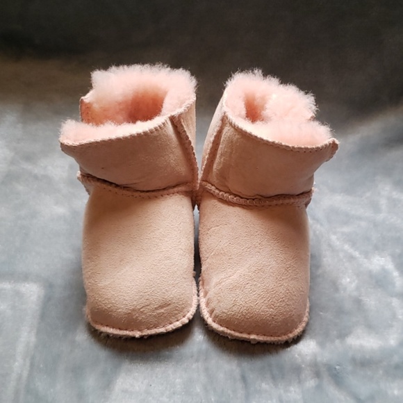 Pale pink uggs booties - Picture 1 of 4